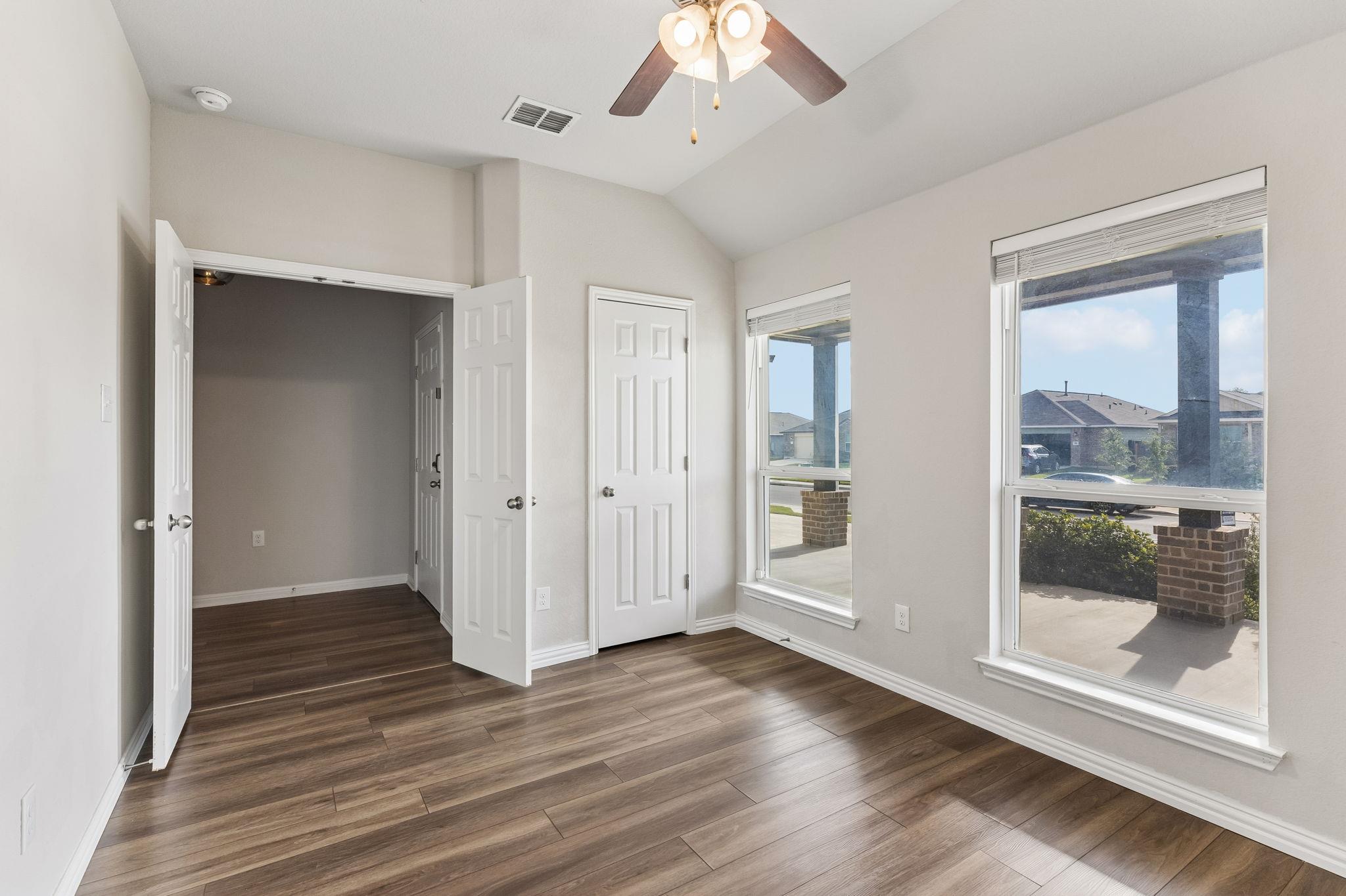 172 Silver Springs BND