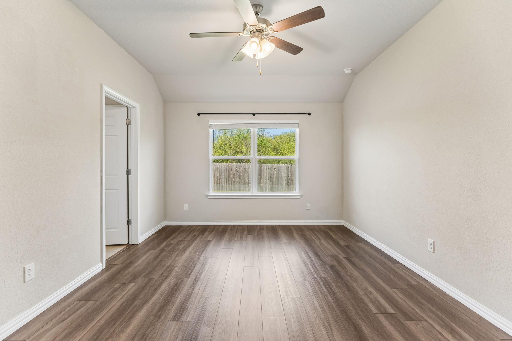 172 Silver Springs BND