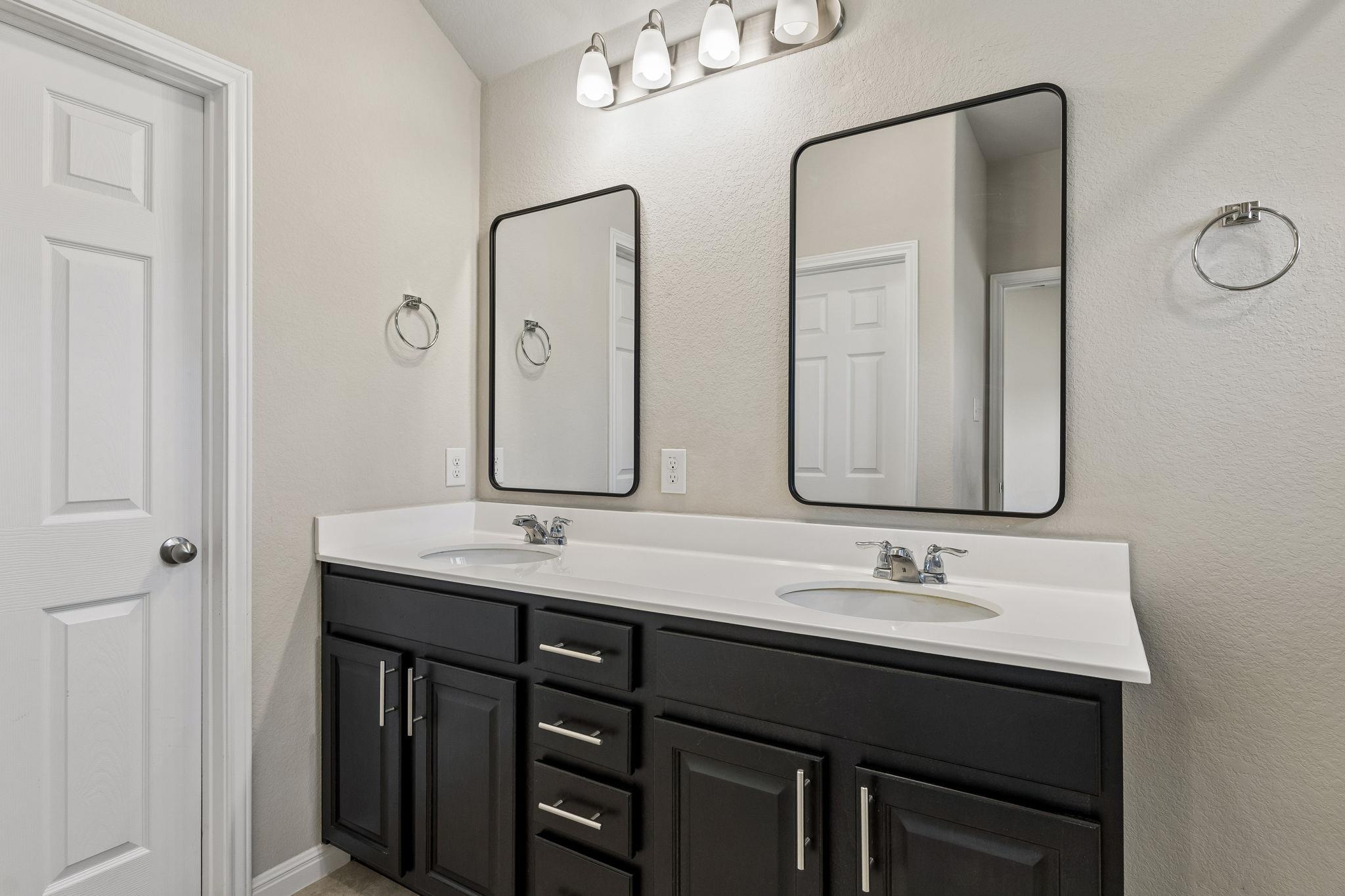 172 Silver Springs BND