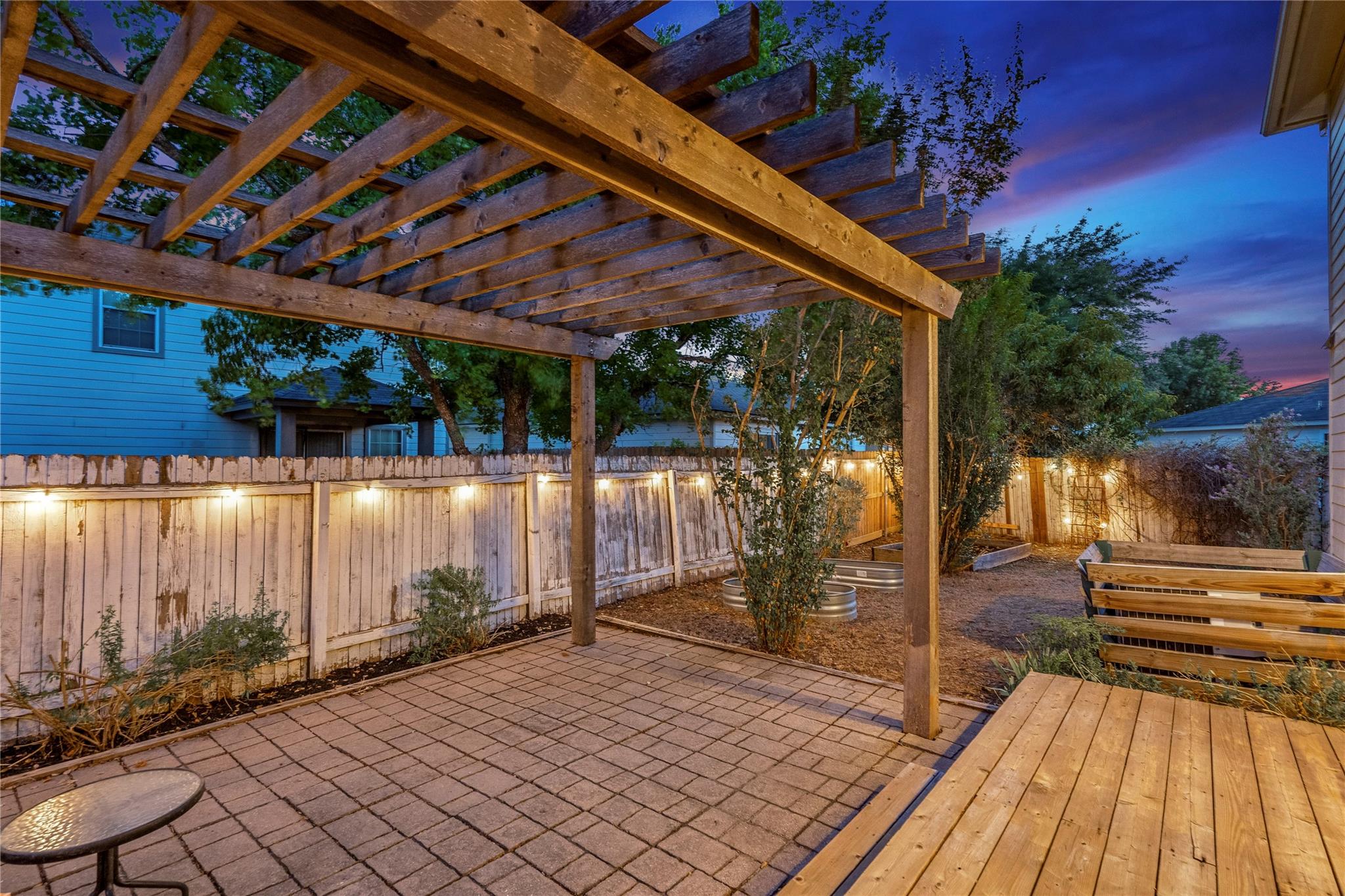 8609 Claude CT
