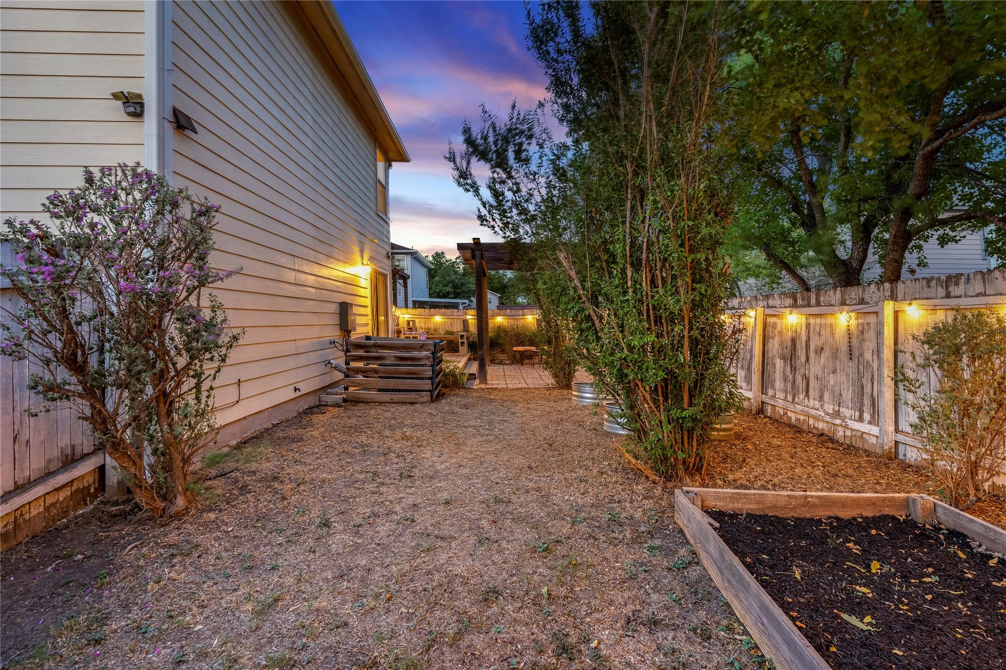 8609 Claude CT