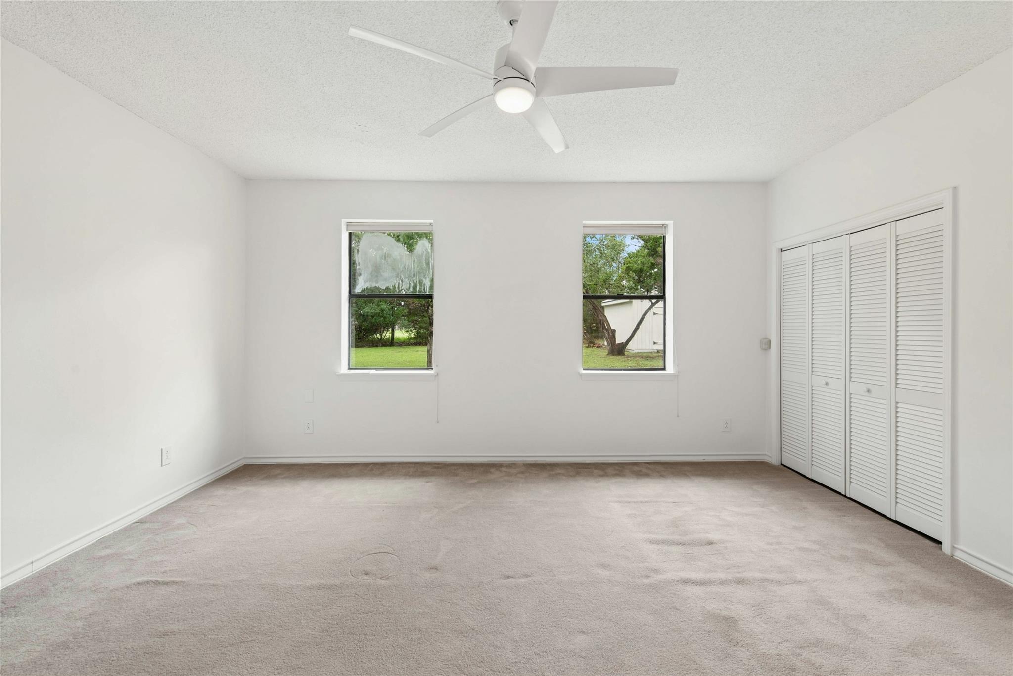 140 Donna DR