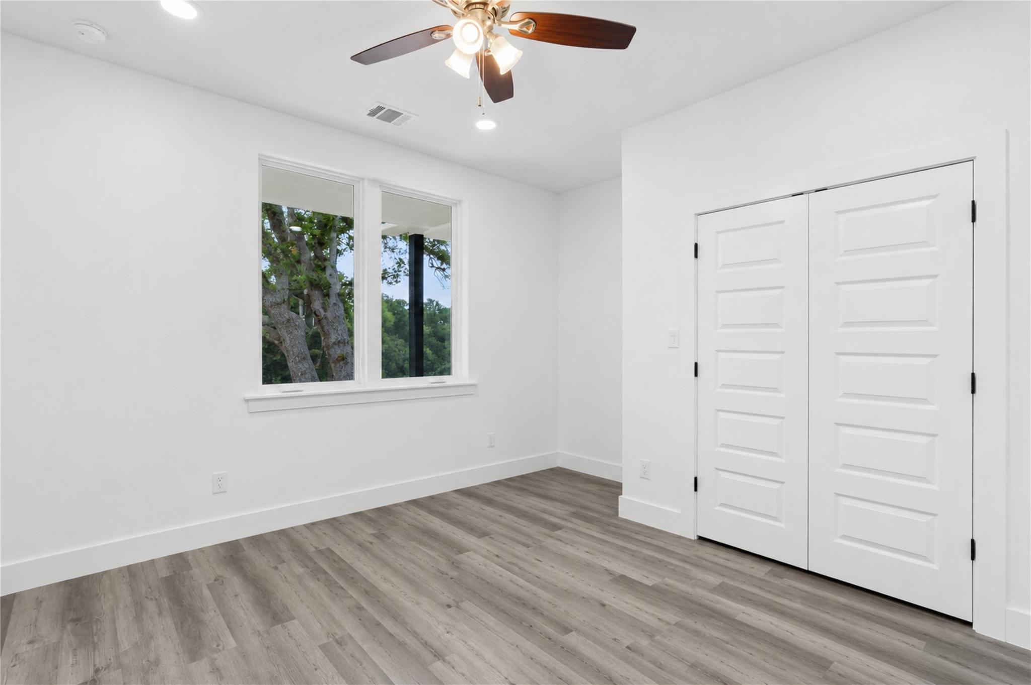 337 Smitty LN