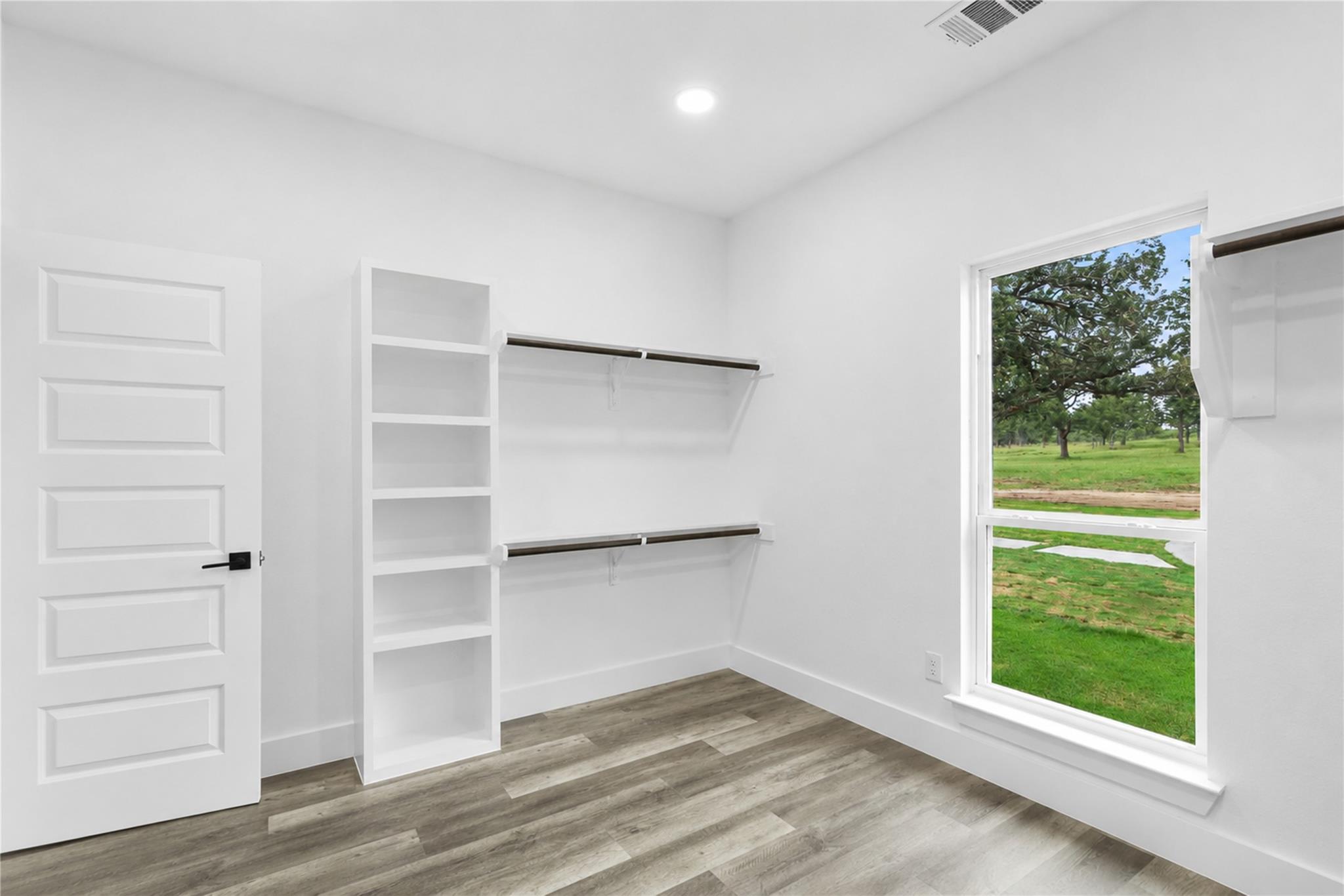 337 Smitty LN