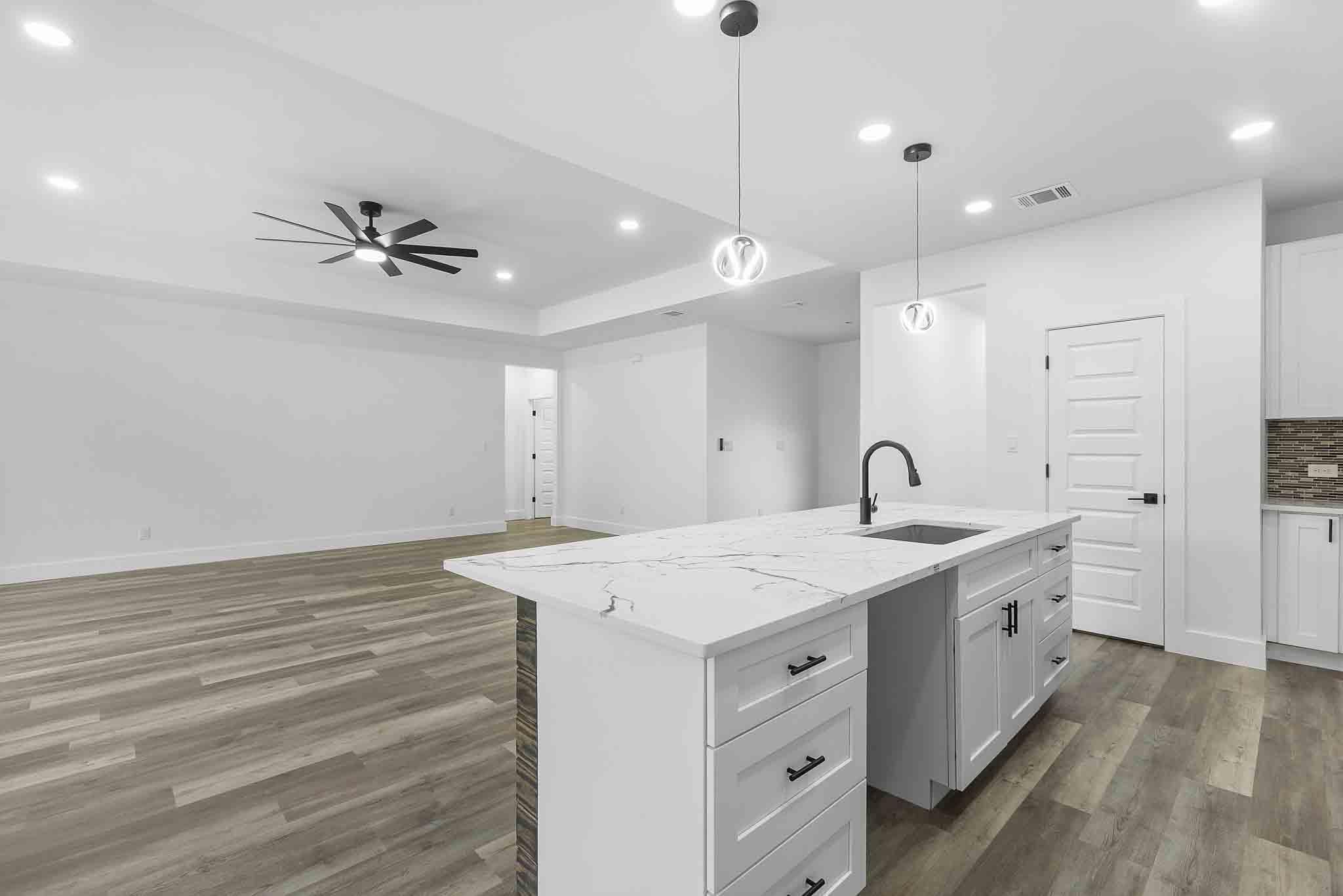 337 Smitty LN
