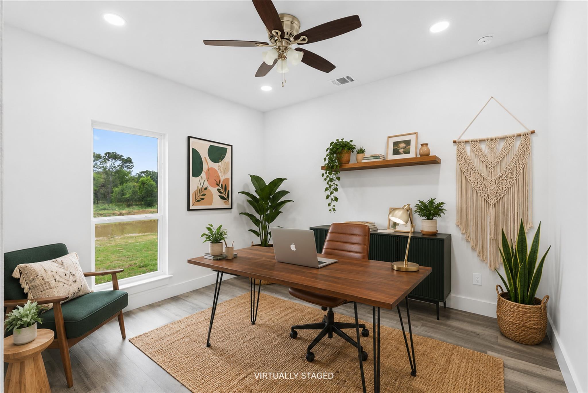 337 Smitty LN