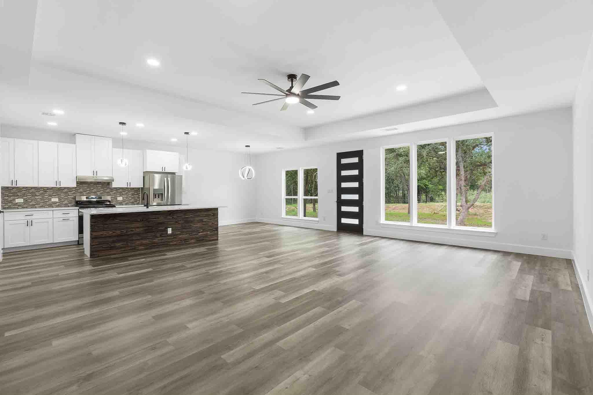 337 Smitty LN