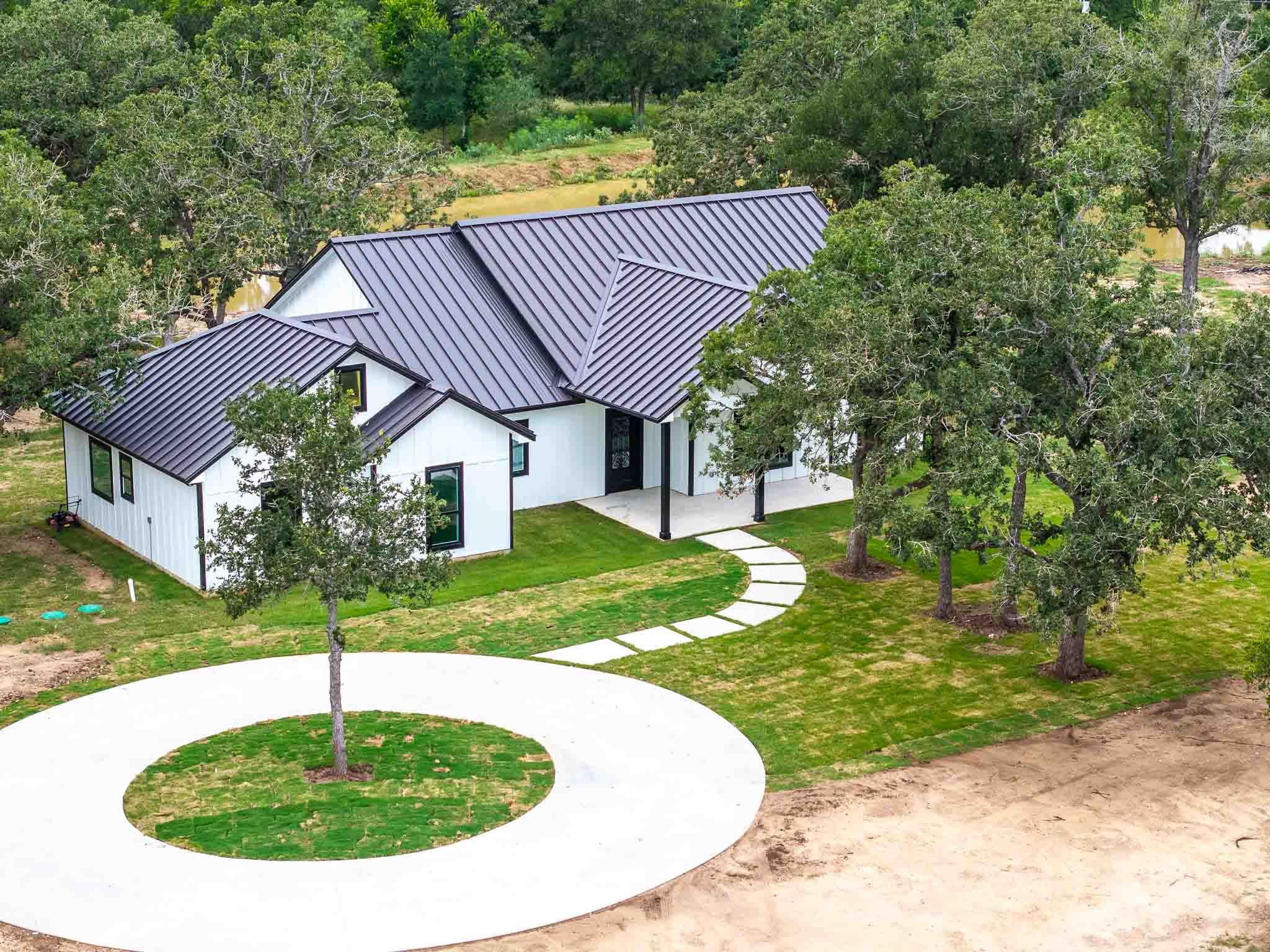 337 Smitty LN