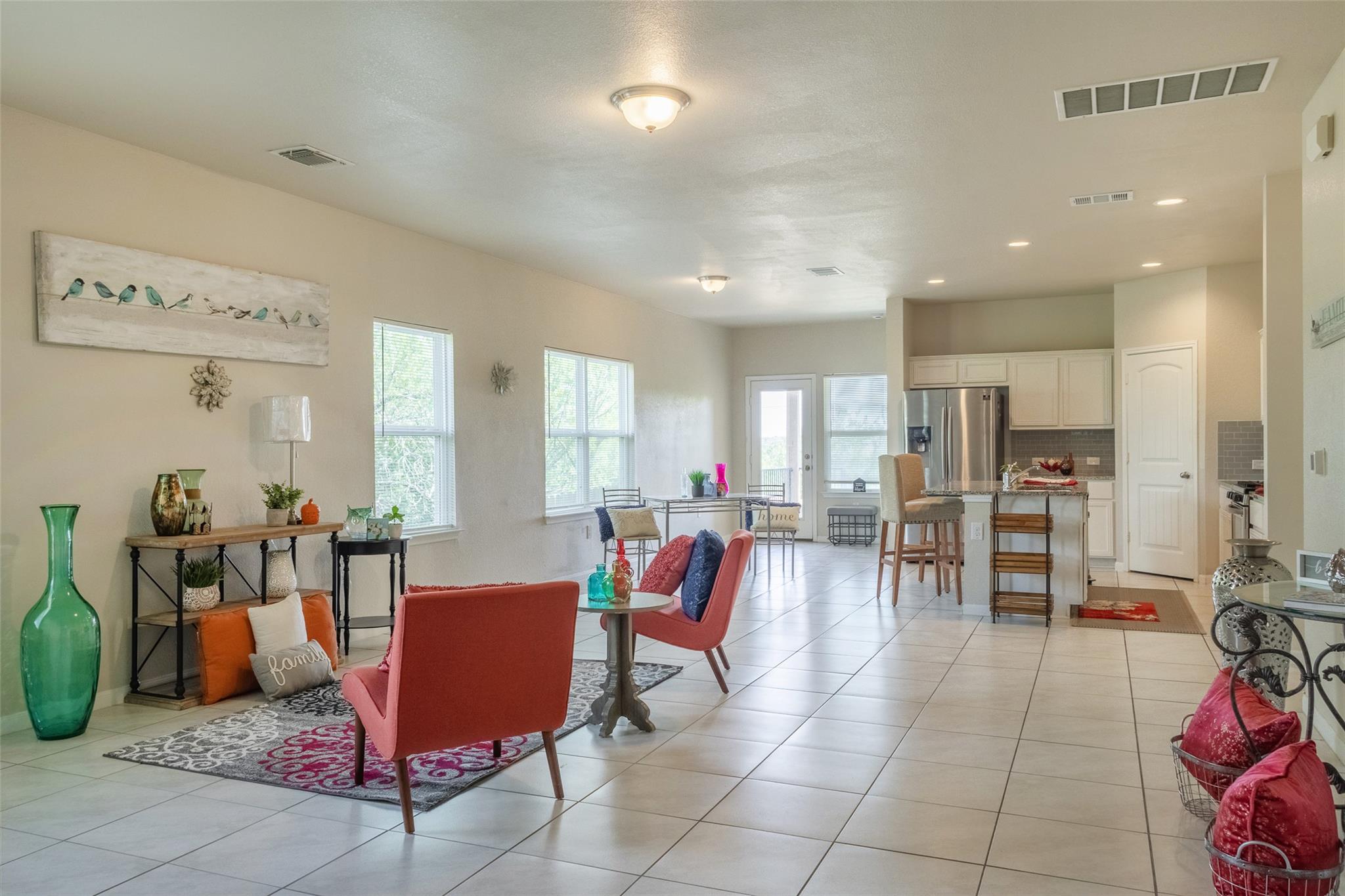7225 Ranchito DR