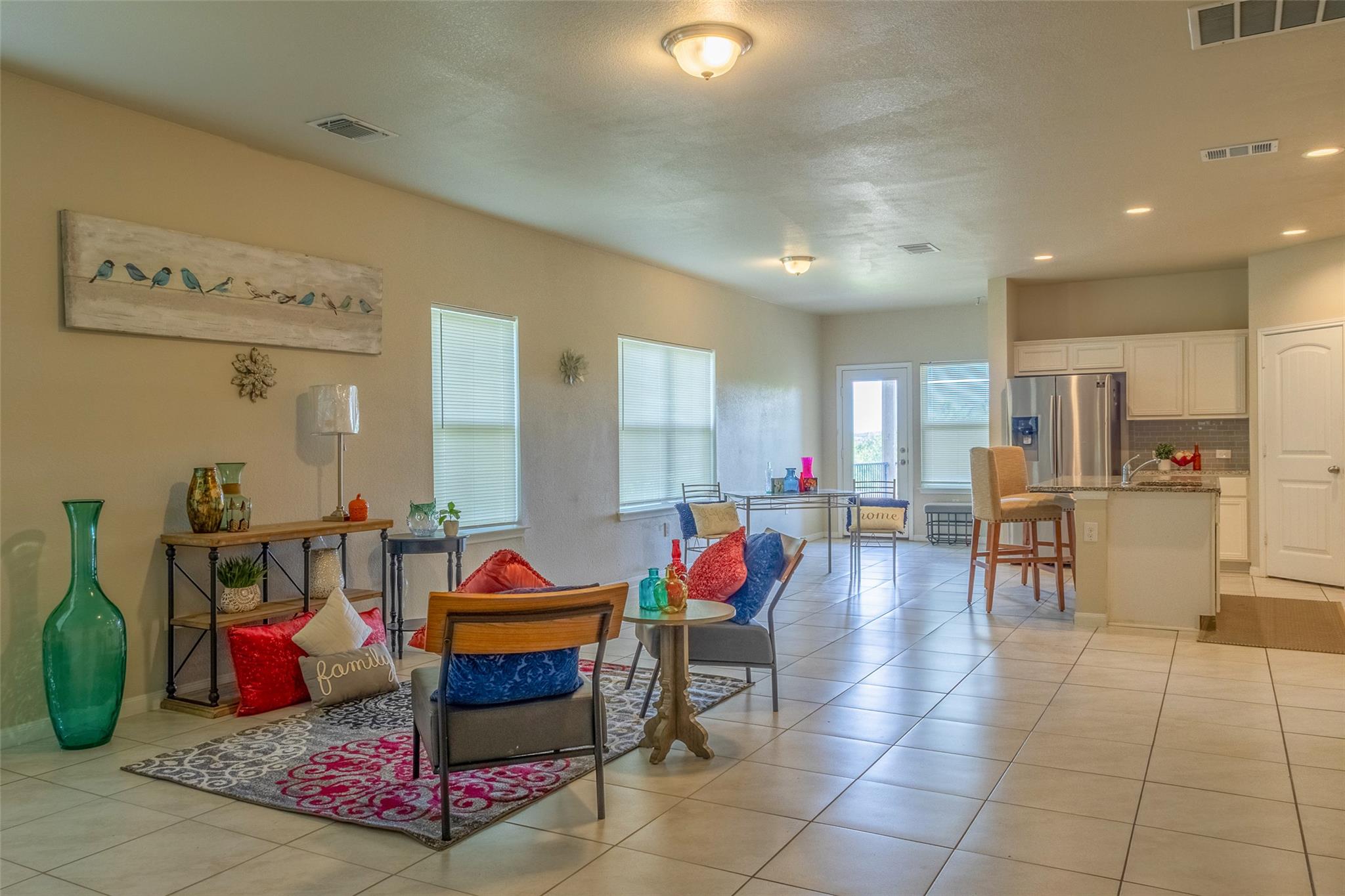 7225 Ranchito DR