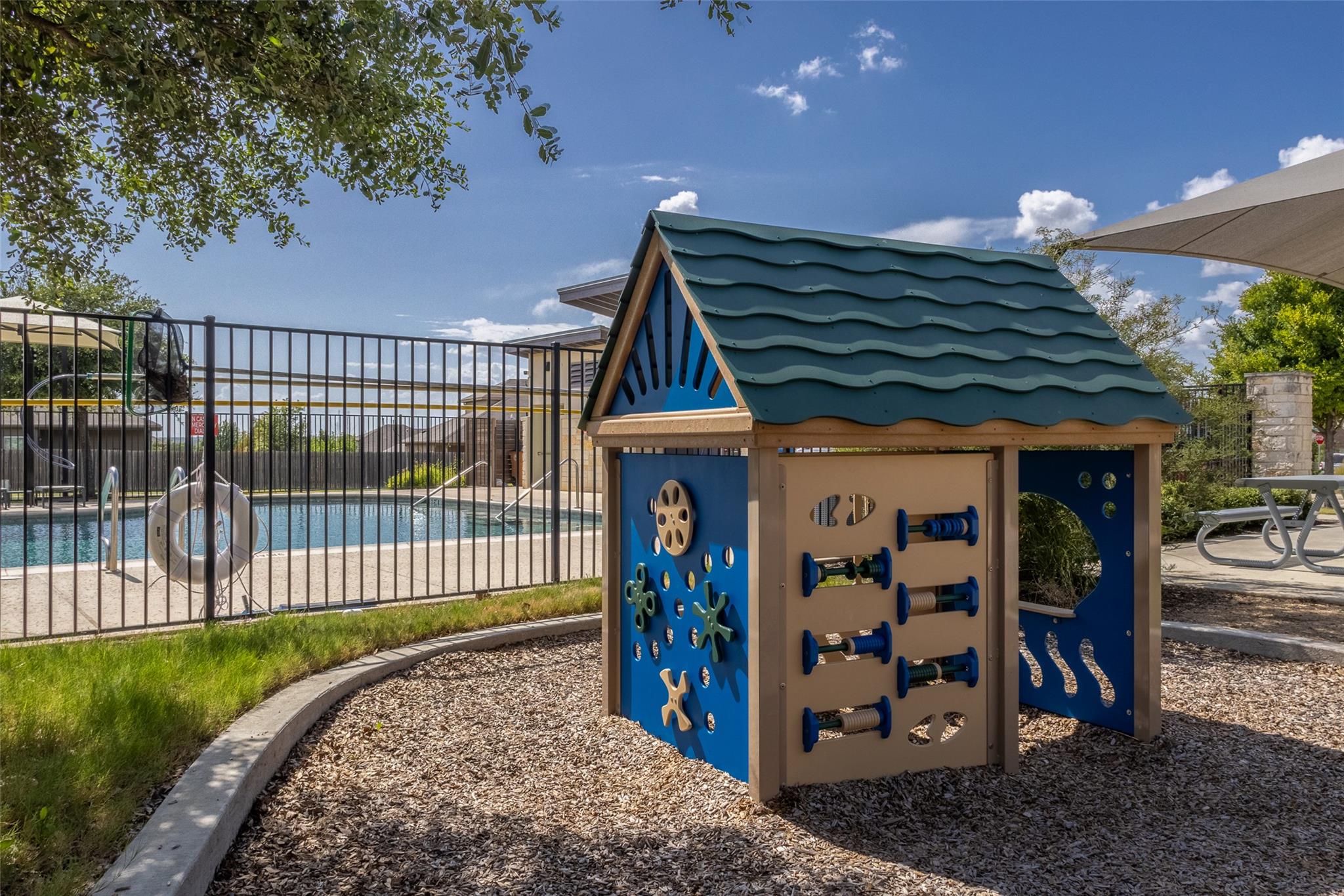 7225 Ranchito DR
