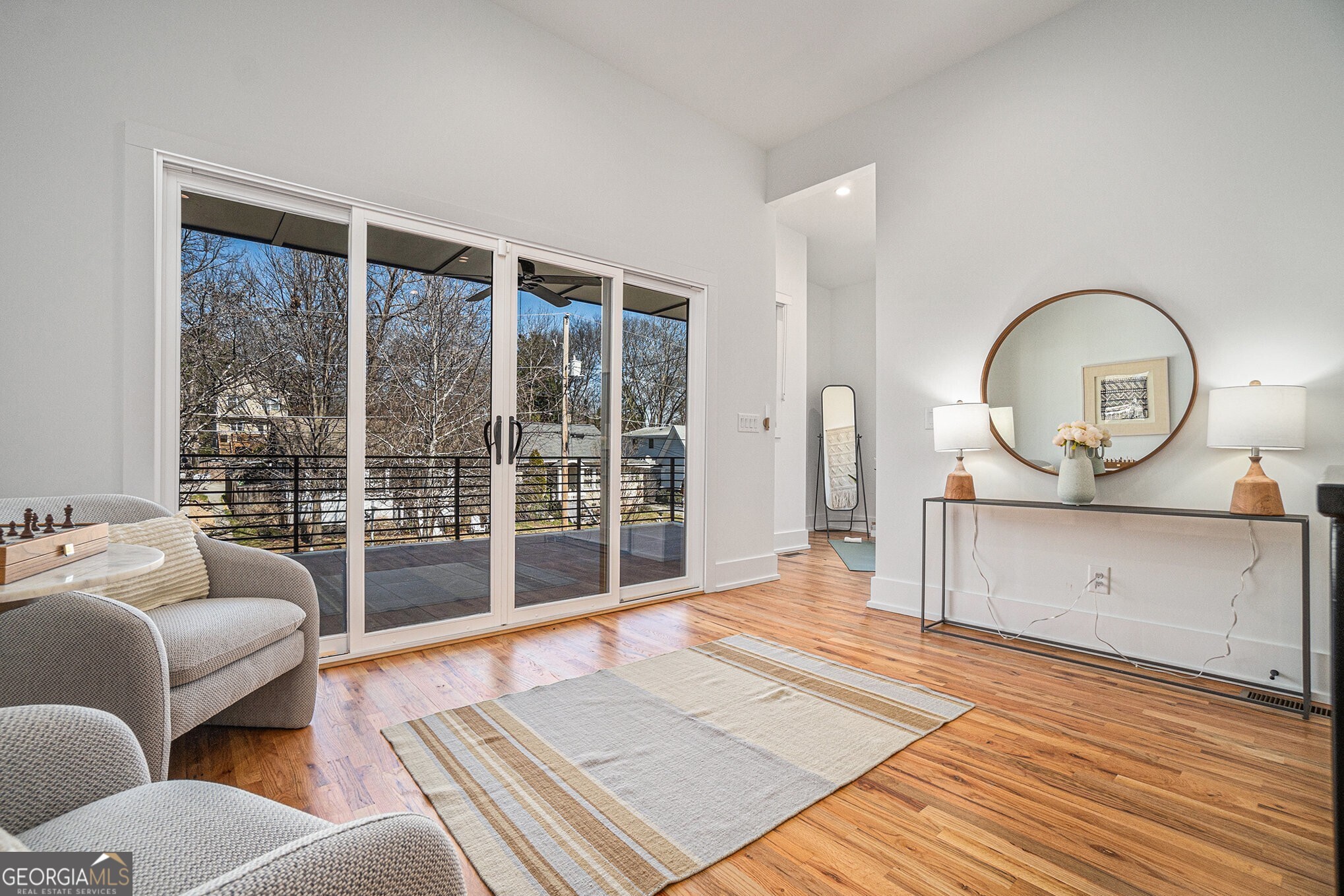 1099 Hawthorne Street NE