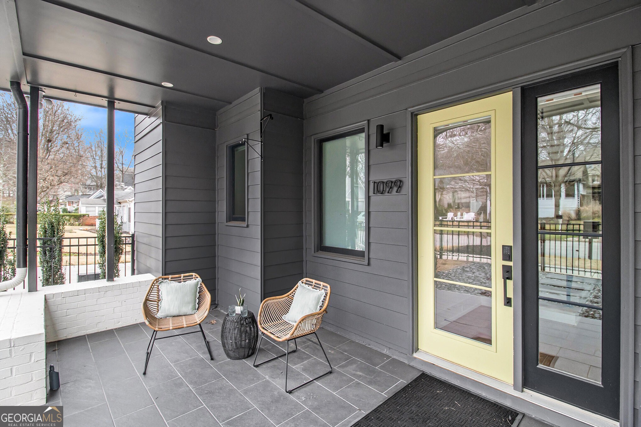 1099 Hawthorne Street NE