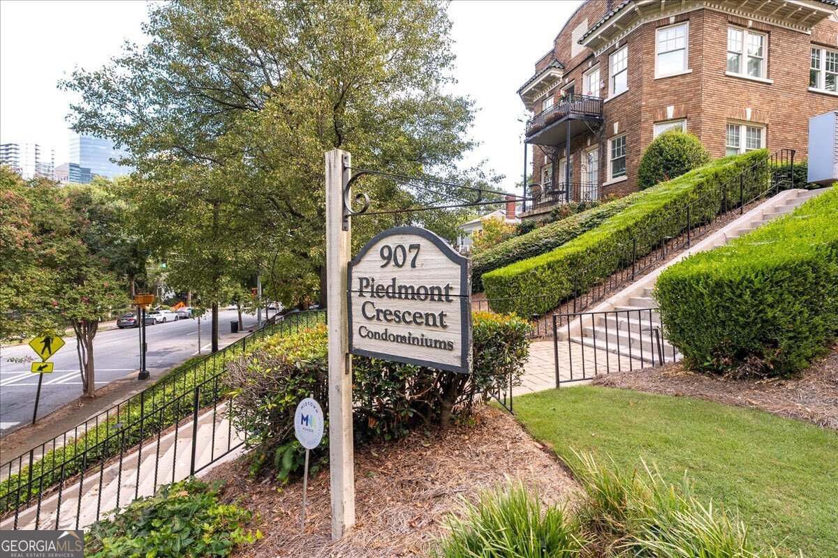 907 Piedmont Avenue NE # 13
