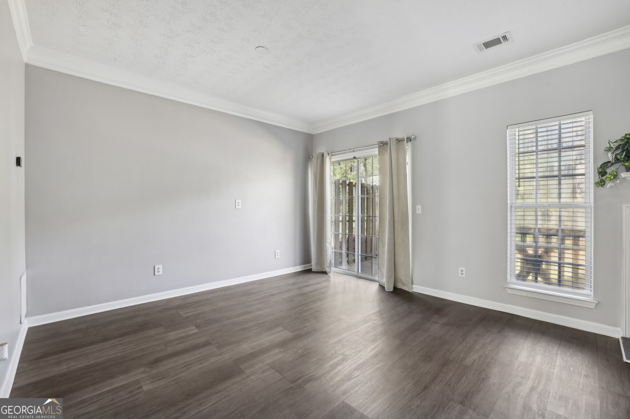 5233 Pinnacle Pointe Court