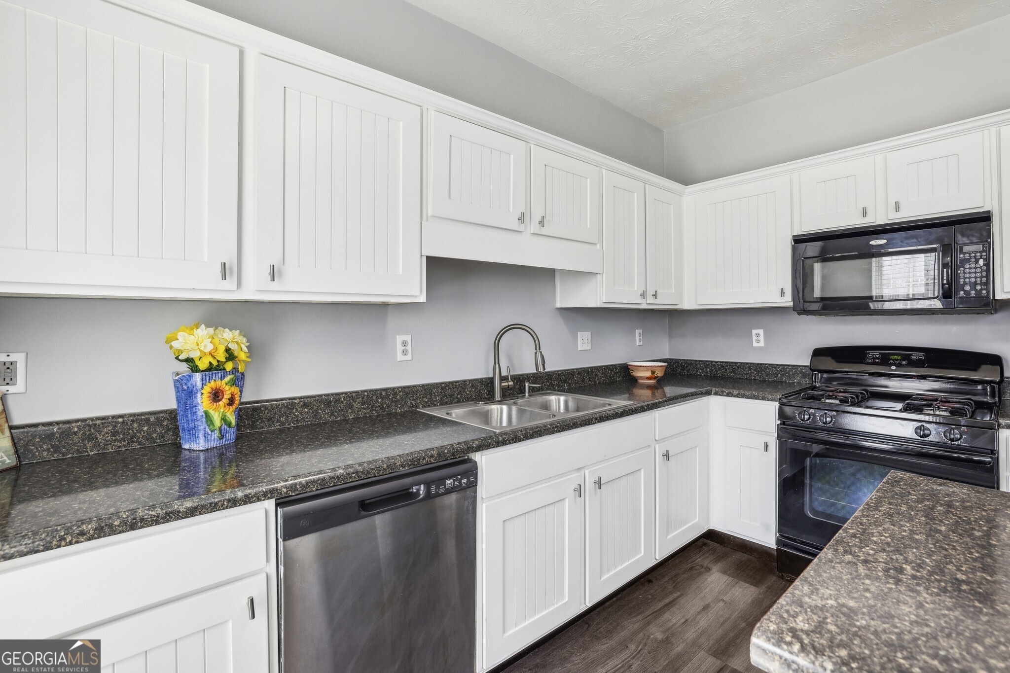 5233 Pinnacle Pointe Court