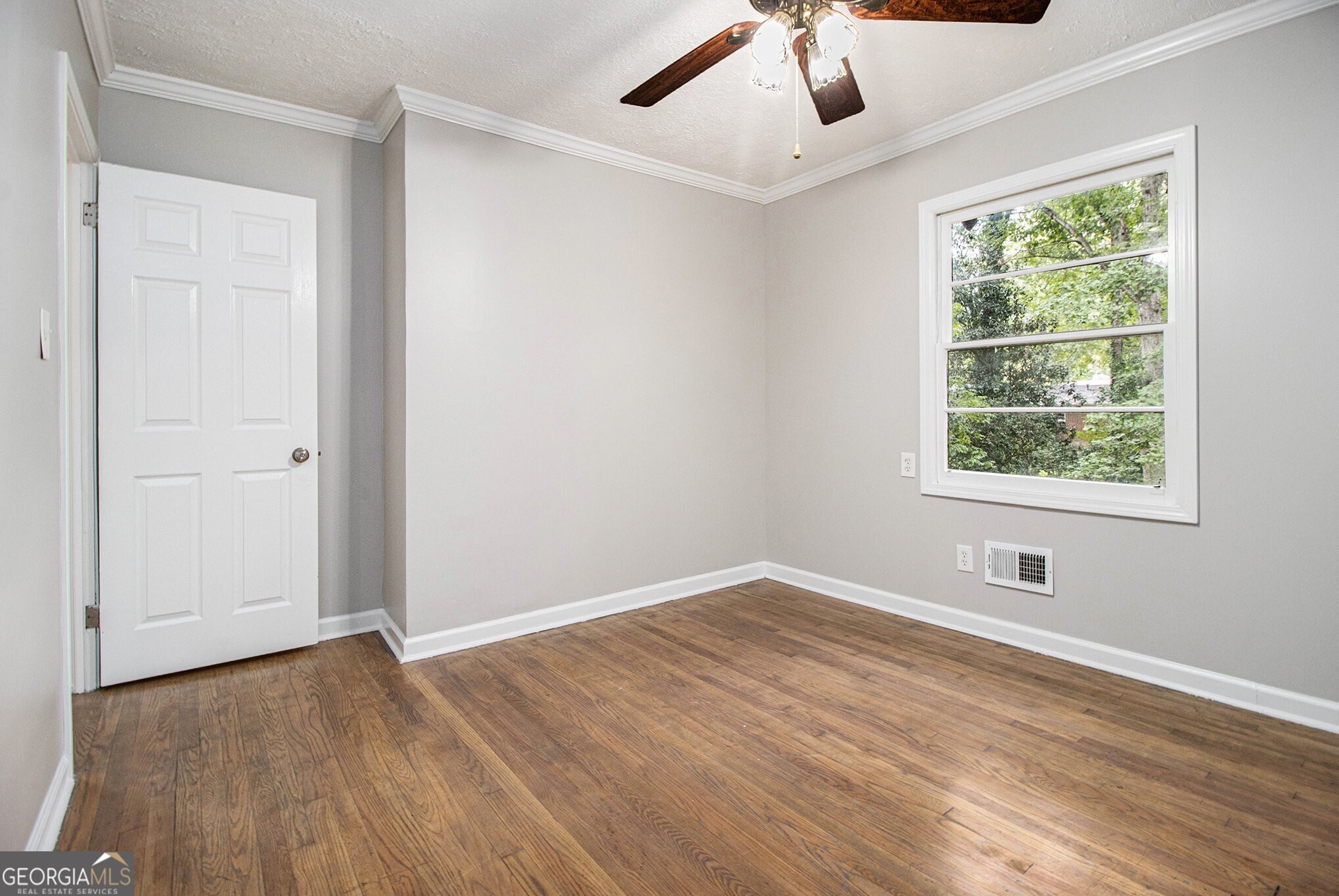 2550 Graywall Street