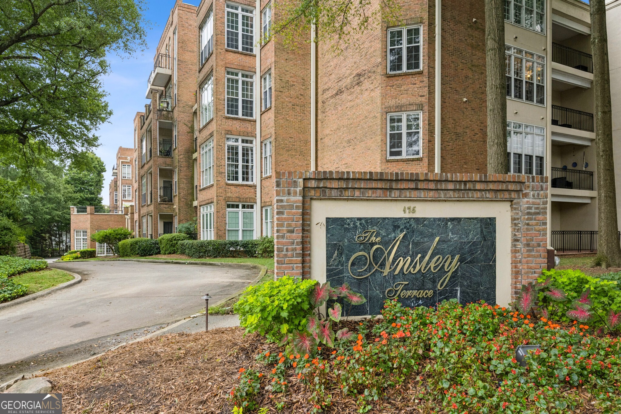 175 15th Street NE # 201