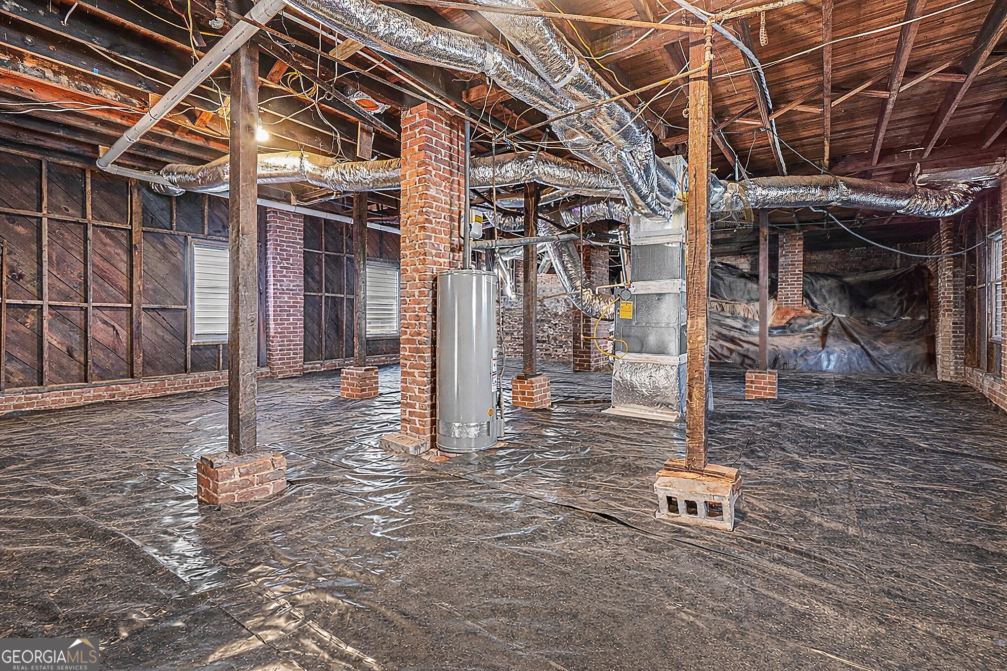 1464 Graham Street SW