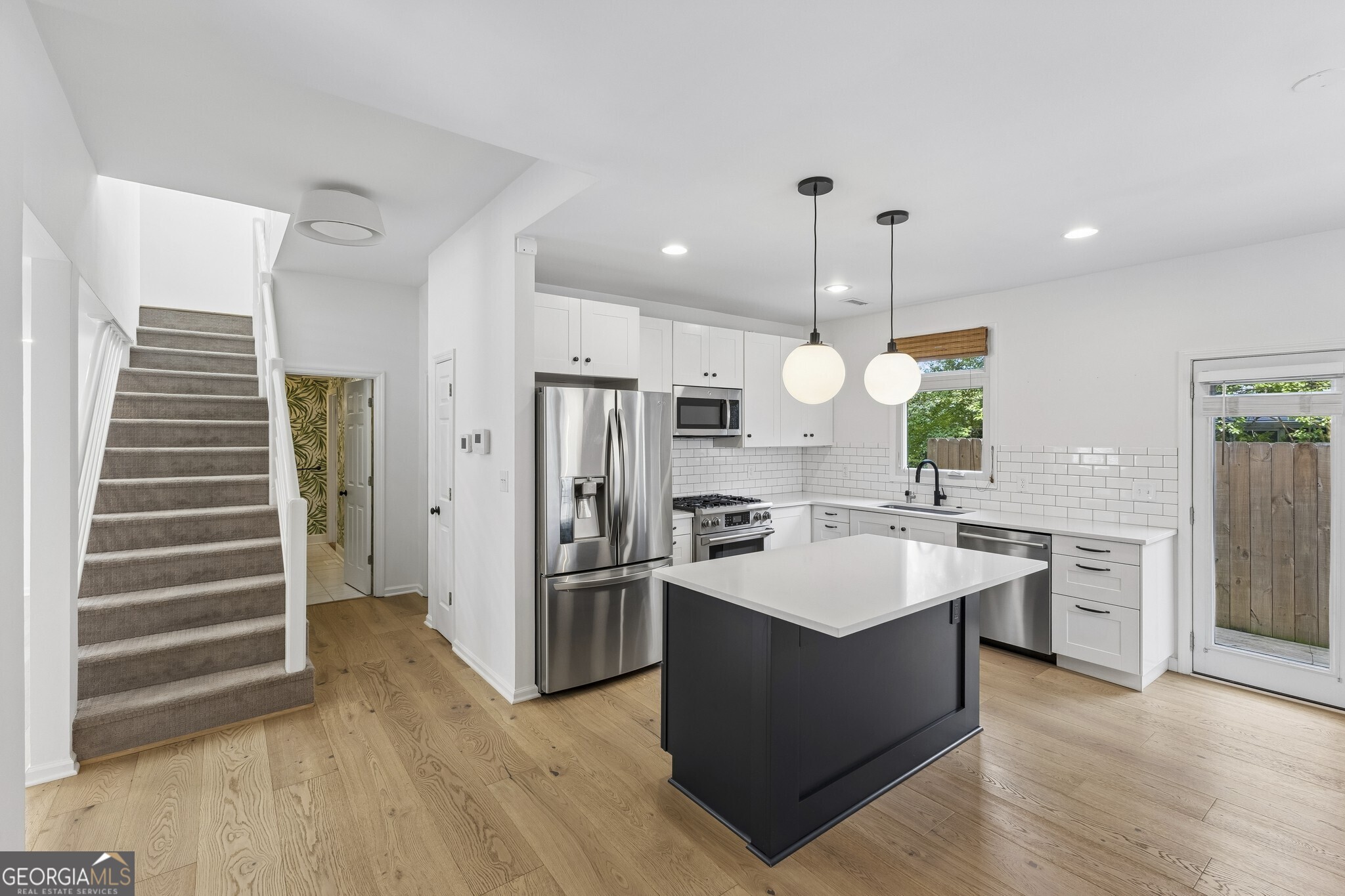 846 Saint Charles Avenue NE # B