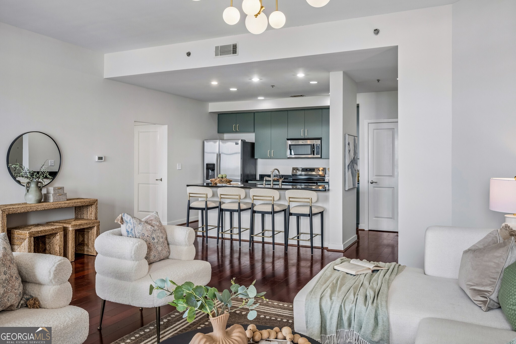 565 Peachtree Street NE # 1610