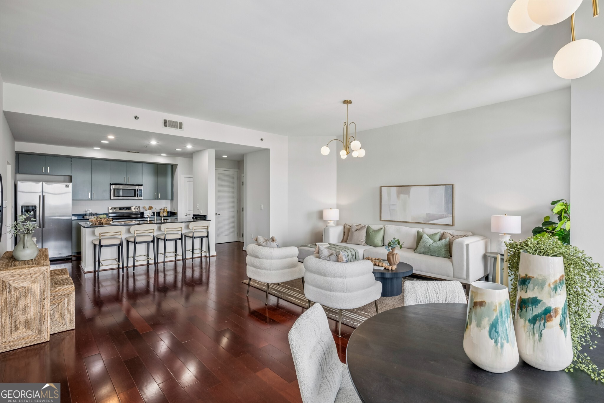565 Peachtree Street NE # 1610