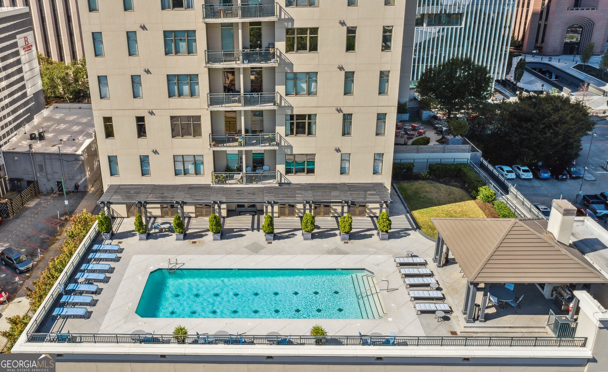 565 Peachtree Street NE # 1610