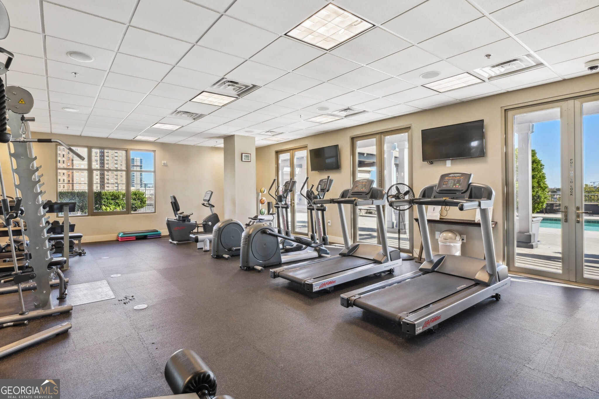 565 Peachtree Street NE # 1610