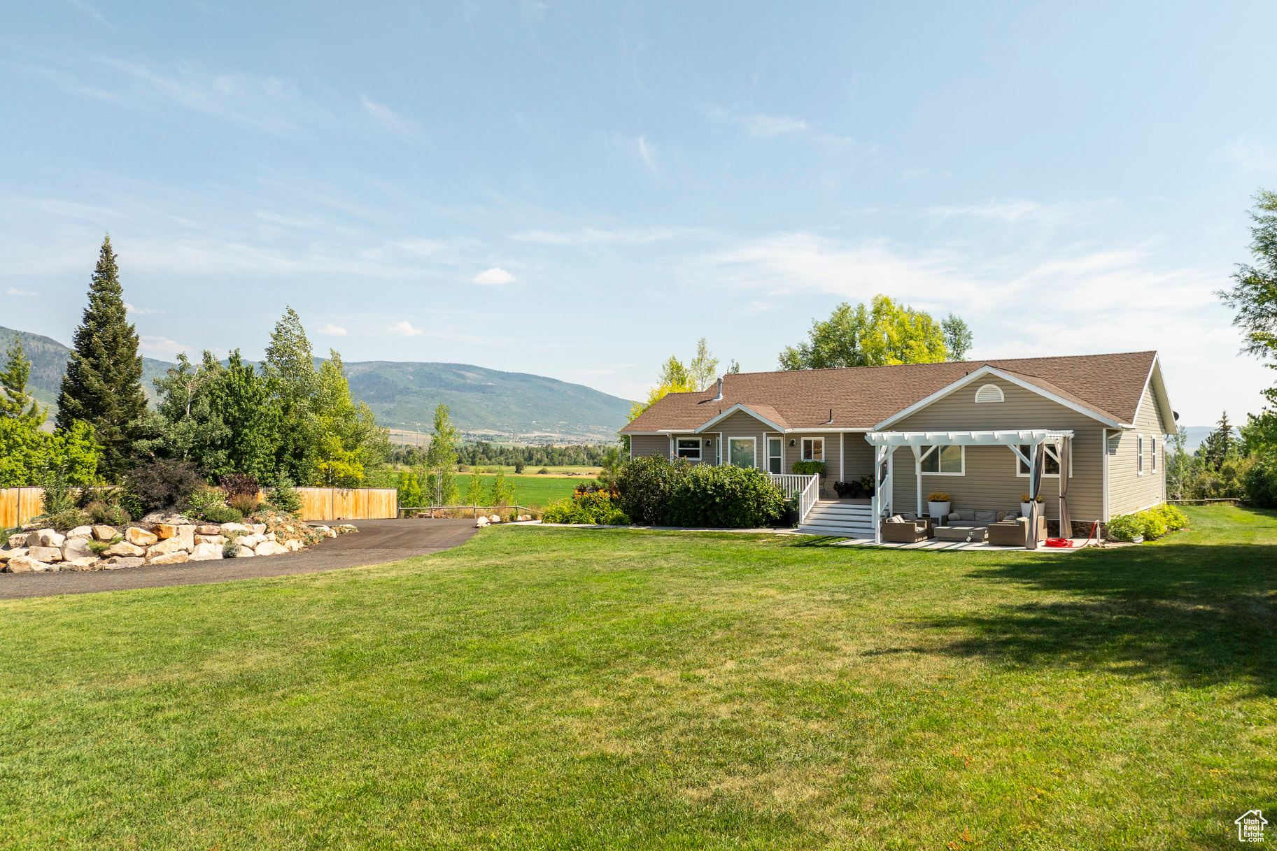 528 W WEBER CANYON RD