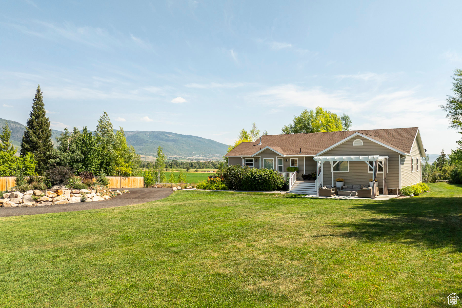 528 W WEBER CANYON RD