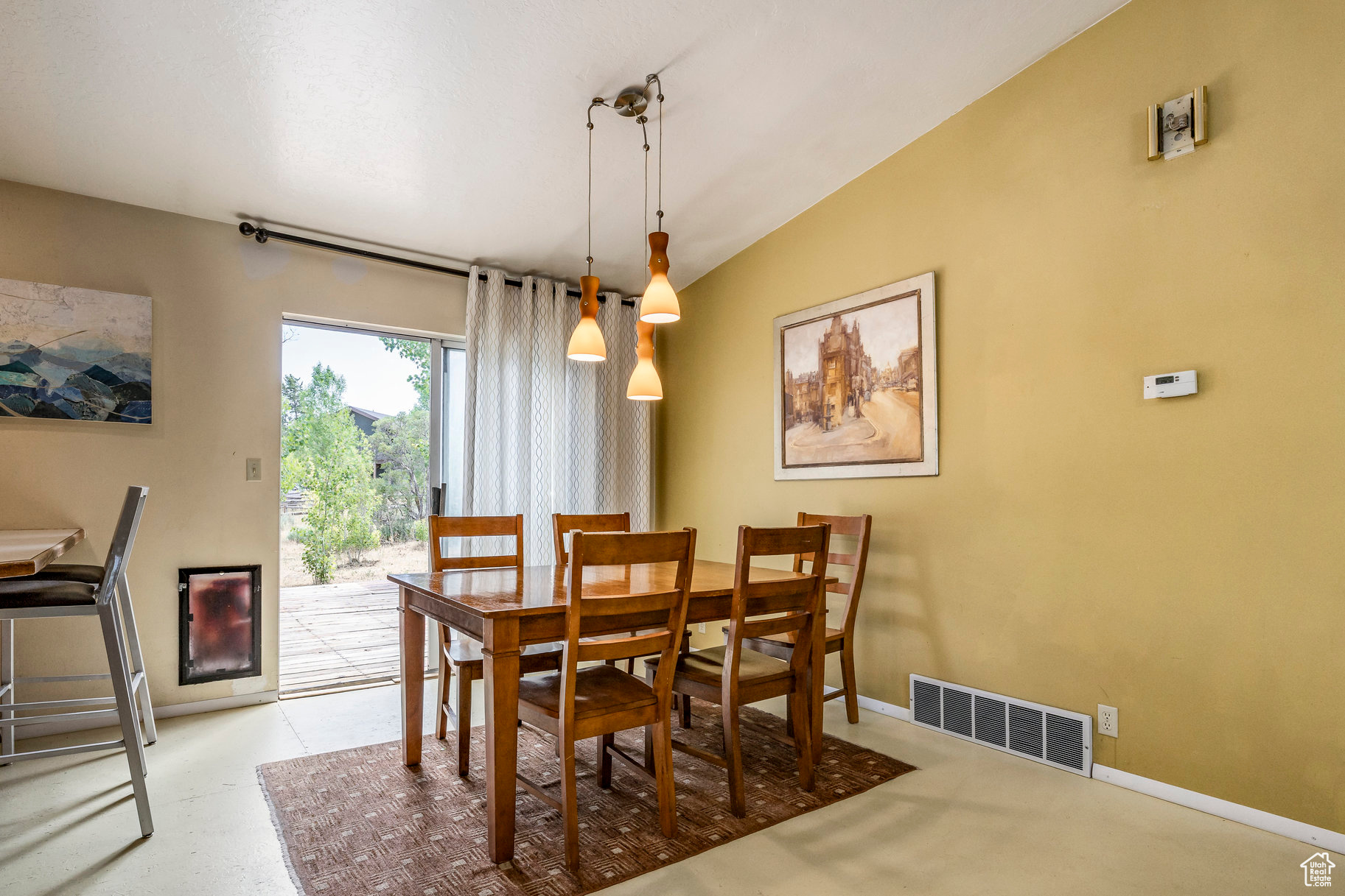 280 COUNTRYSIDE CIR