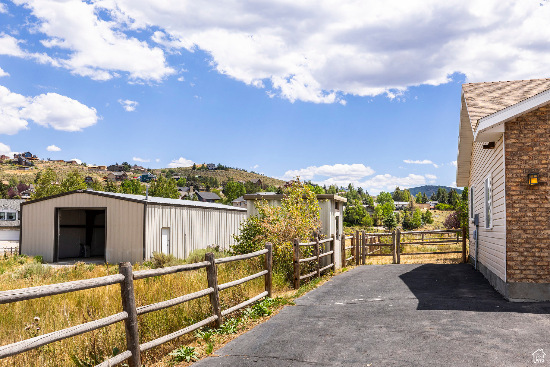 280 COUNTRYSIDE CIR