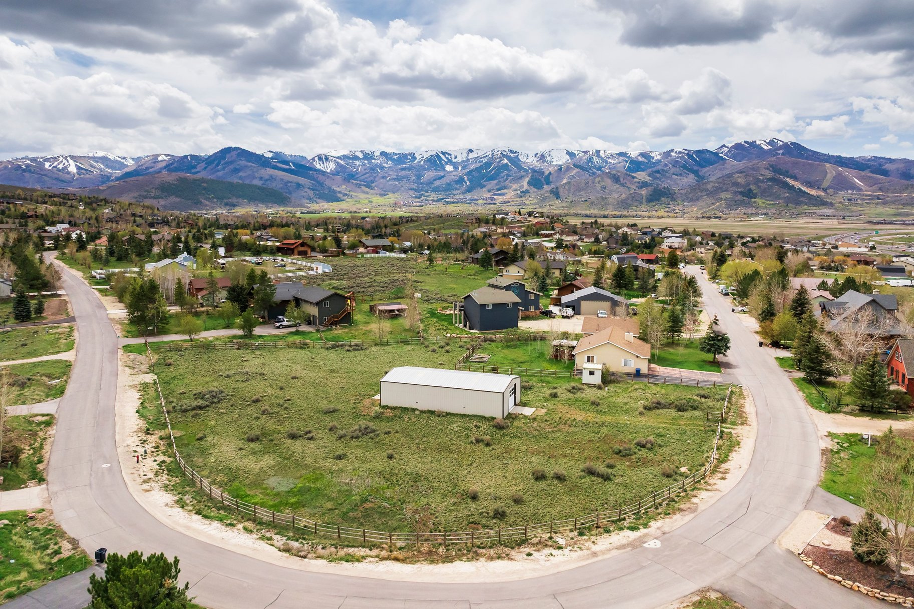 280 COUNTRYSIDE CIR