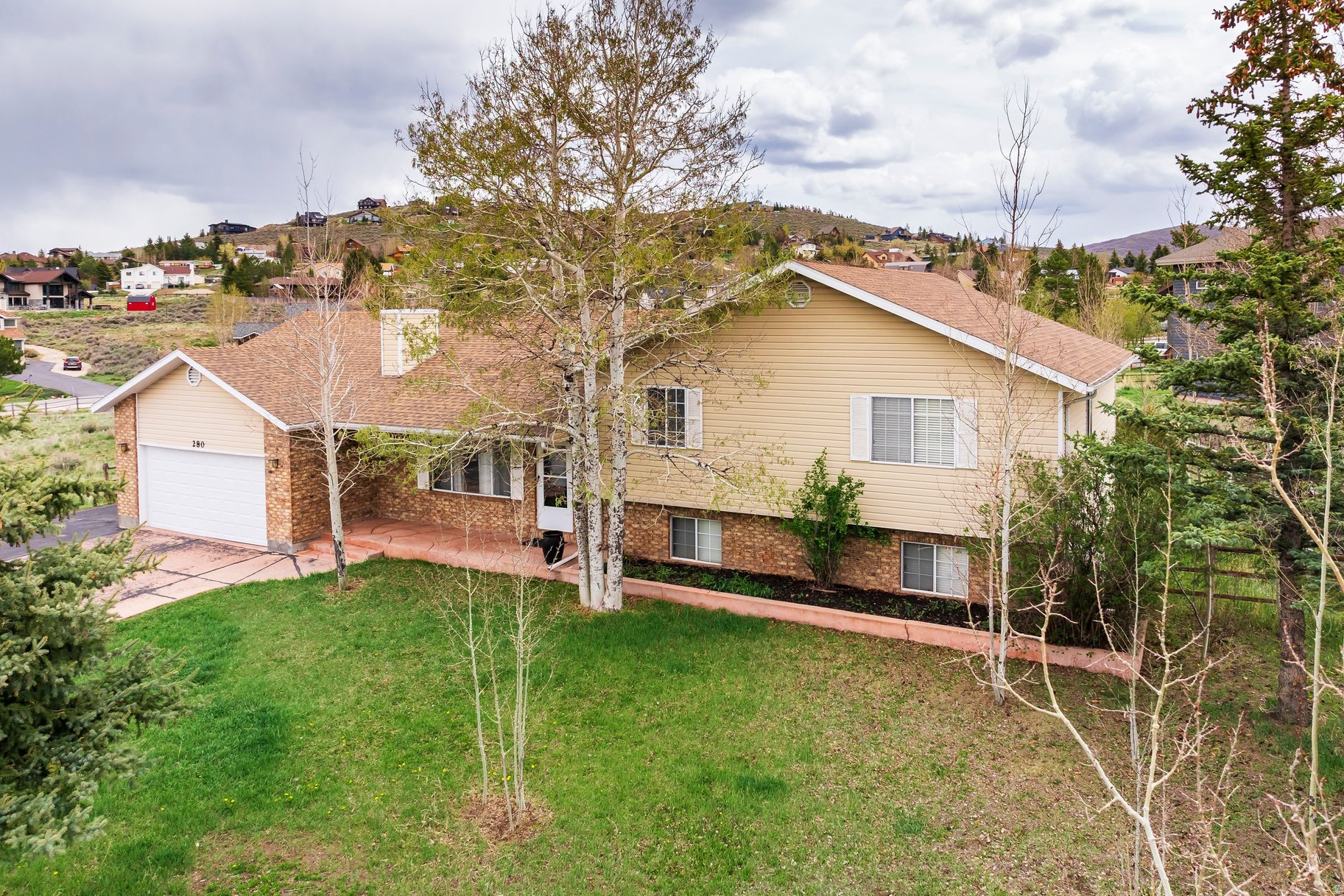 280 COUNTRYSIDE CIR