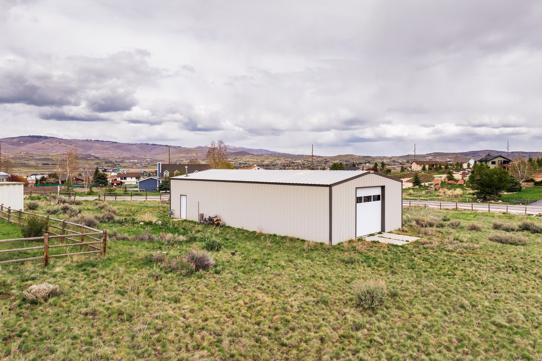280 COUNTRYSIDE CIR