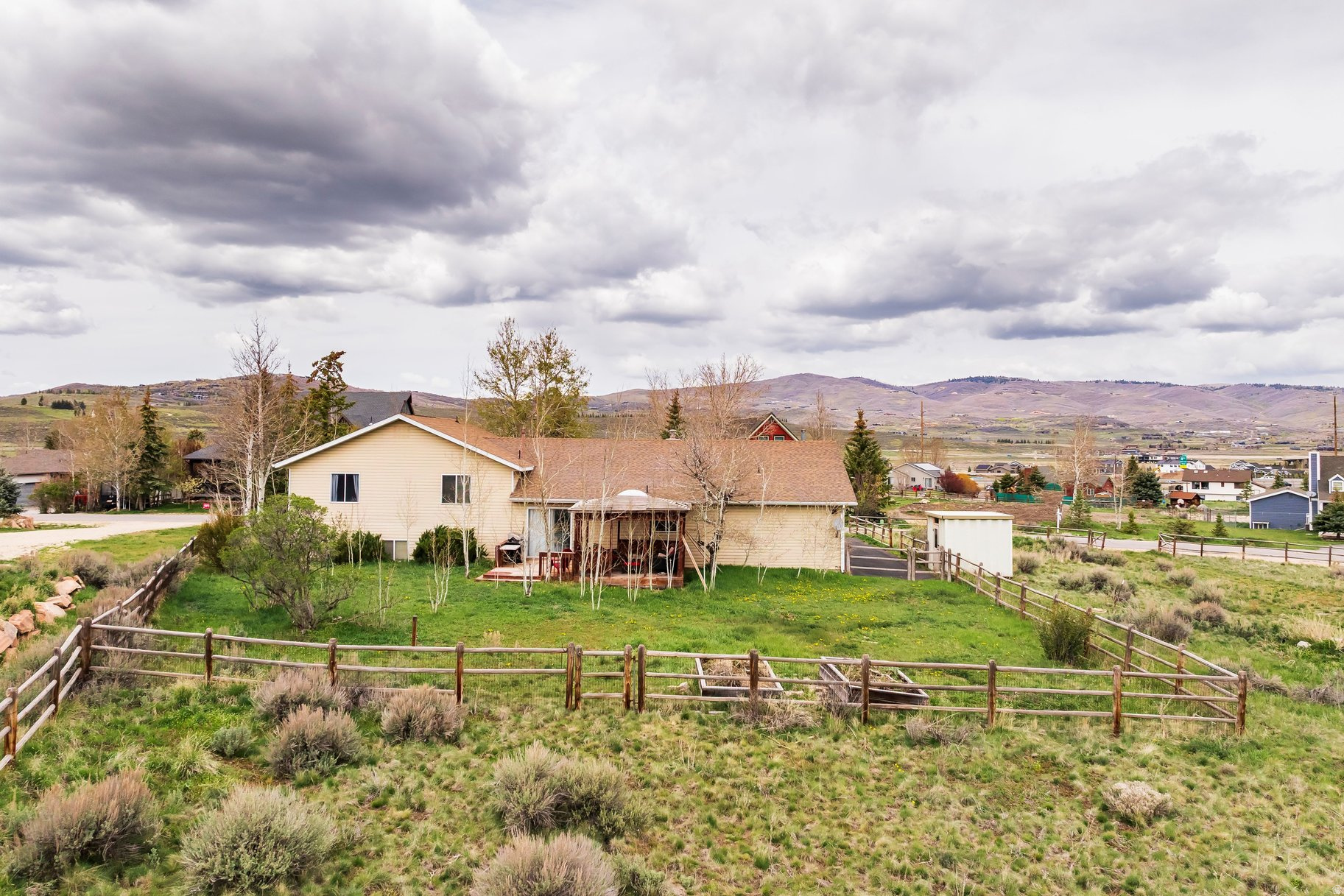 280 COUNTRYSIDE CIR