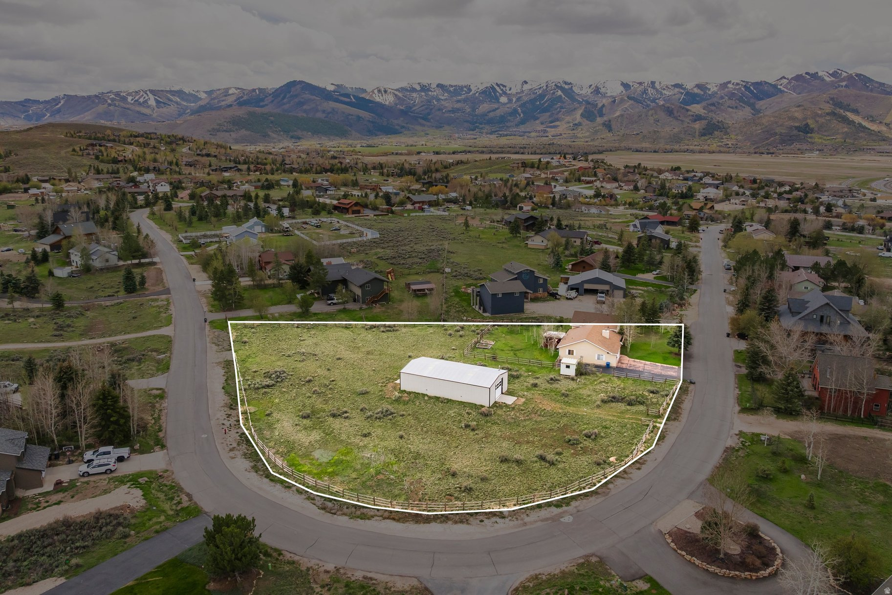 280 COUNTRYSIDE CIR