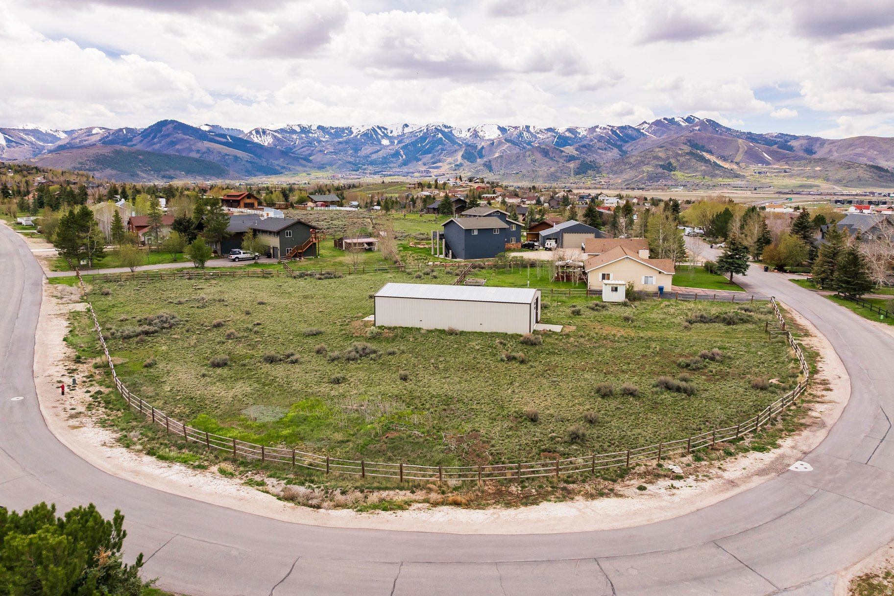 280 COUNTRYSIDE CIR