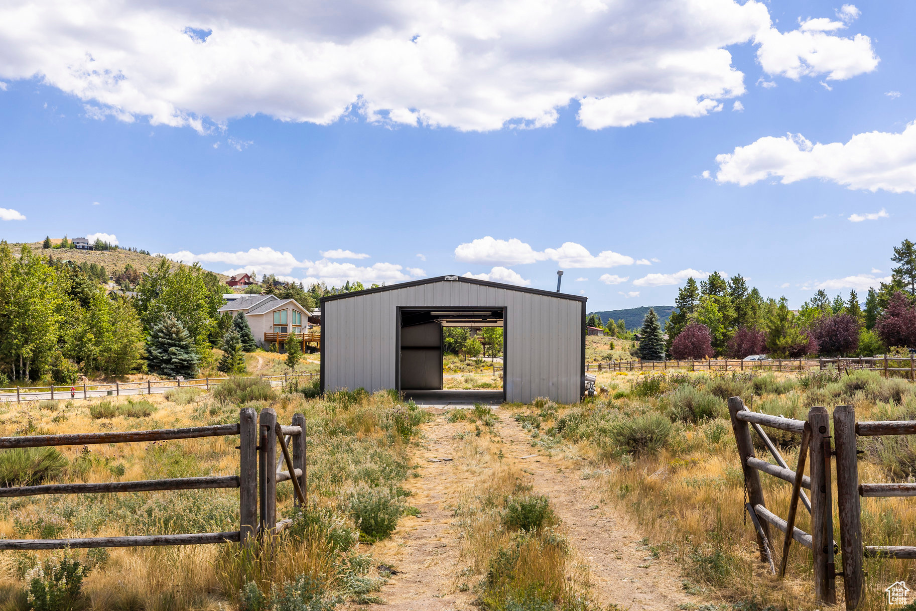 280 COUNTRYSIDE CIR