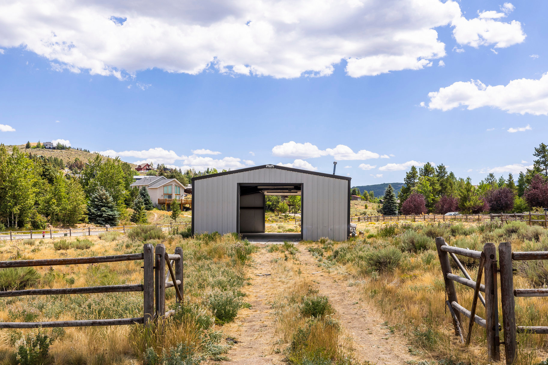 280 COUNTRYSIDE CIR
