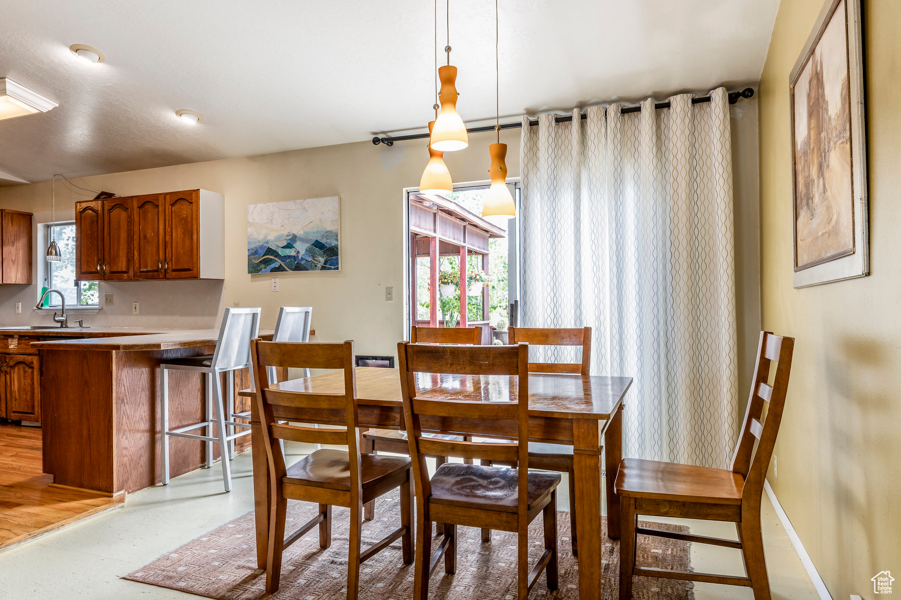 280 COUNTRYSIDE CIR