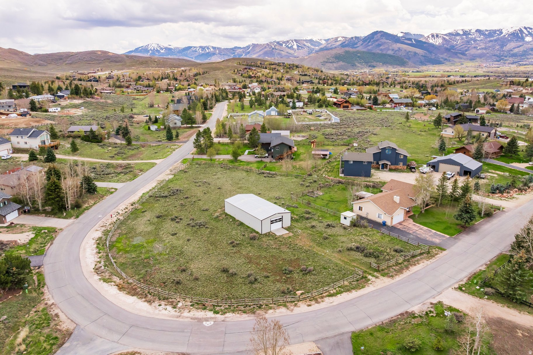 280 COUNTRYSIDE CIR