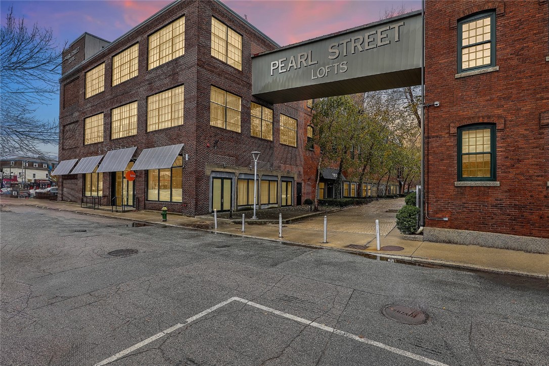 304 Pearl Street 108