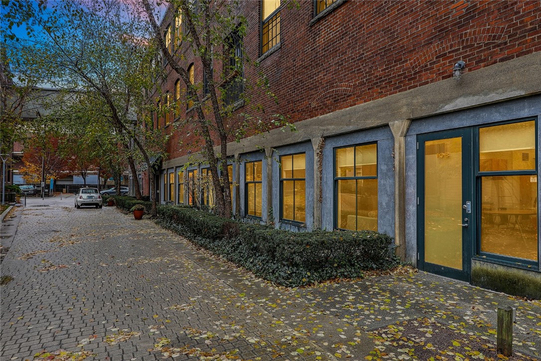304 Pearl Street 108