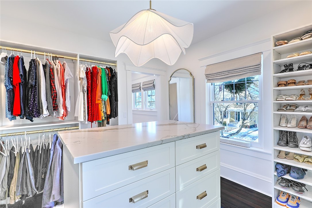 47 Grotto Avenue