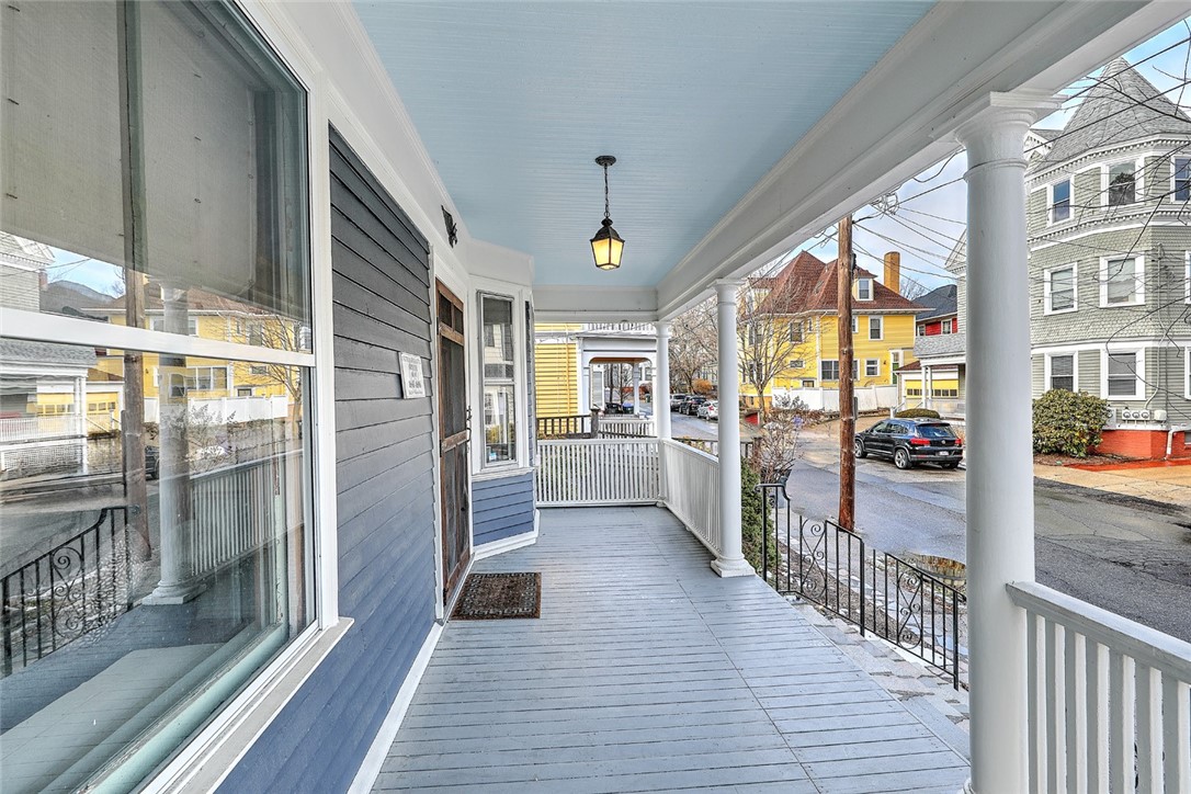 15 Adelphi Avenue