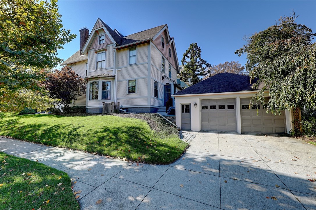 76 Humboldt Avenue