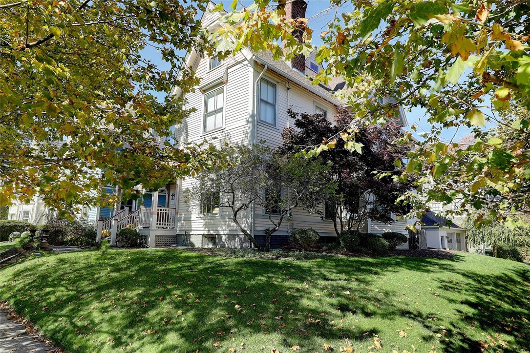 76 Humboldt Avenue