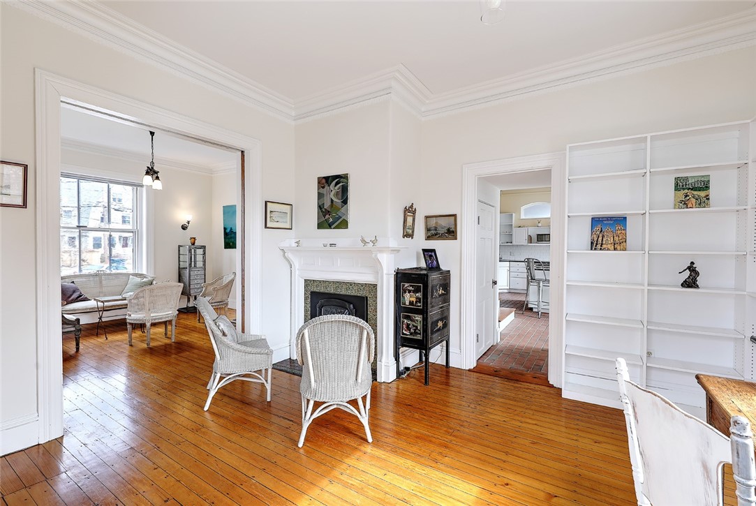 3 Nisbet Street