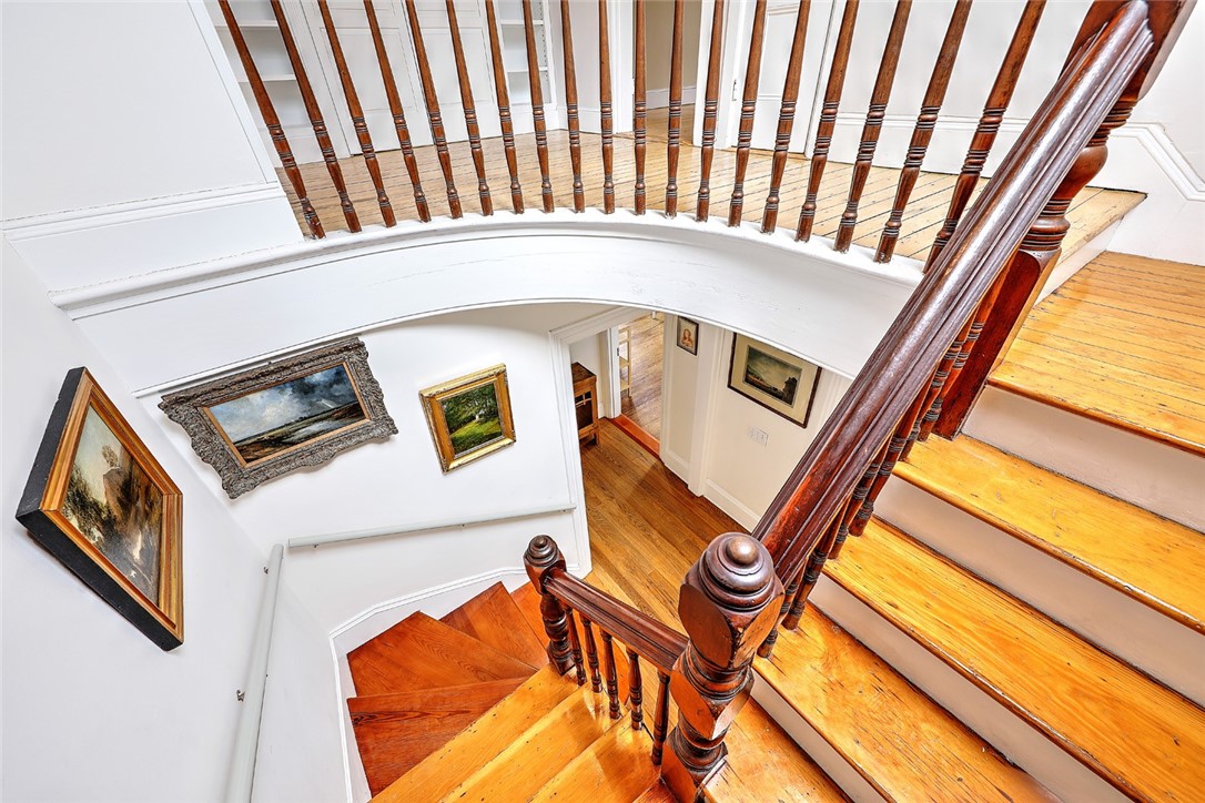 3 Nisbet Street